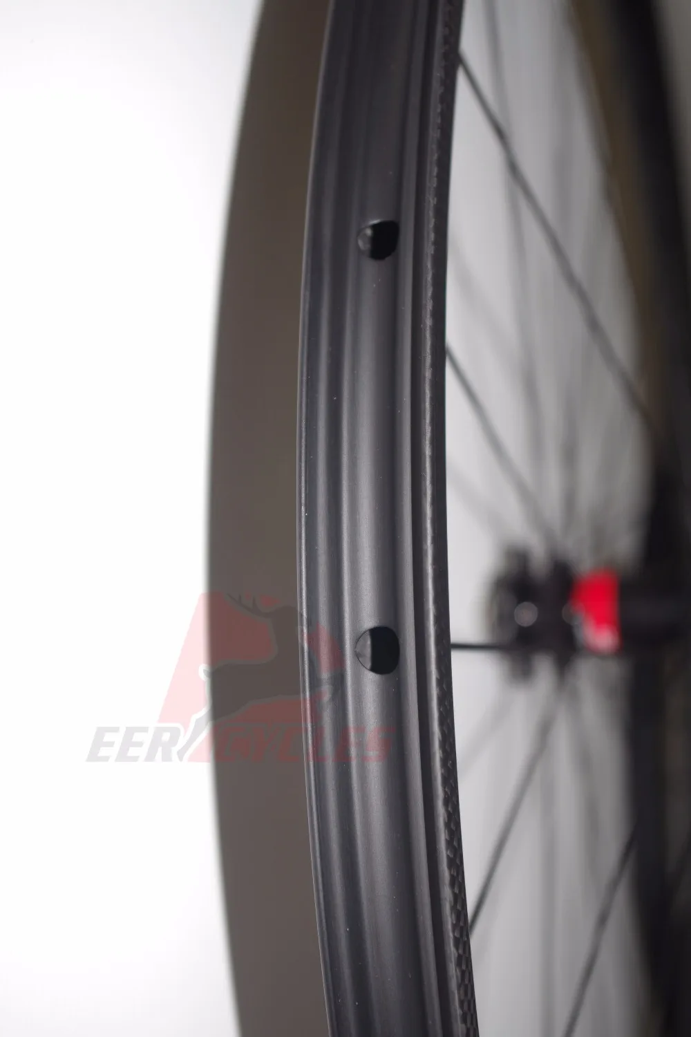 Clearance 1090g Lightest 26er Carbon MTB XC Wheels 24mm x 24mm 26 inch Tubeless Clincher Hookless Mountain Bike Wheel set 24 28 Holes 4 Clearance 1090g Lightest 26er Carbon MTB XC Wheels 24mm x 24mm 26 inch Tubeless Clincher Hookless Mountain Bike Wheel set 24 28 Holes 4