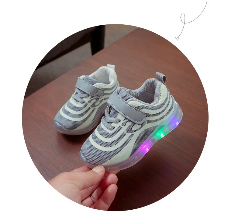 New Glowing Sneakers Air Mesh Breathable Children LED Lights Shoes Luminous Sneakers for Boys and Girls Fluorescent Shoes