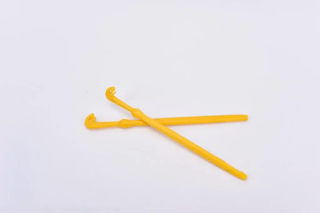 

Hot Sale 2PCS Hook Loop Tyer and Disgorger Tie Fast Nail Knot Tying Tool Fish Hooks Remover Decoupling Device