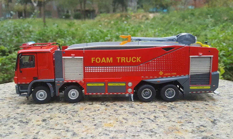 Коллекционная модель из сплава, игрушка в подарок, 1:50 Benz ACTROS Jieda, пенная городская пожарная машина, спасательные машины, литая игрушка, модель украшения