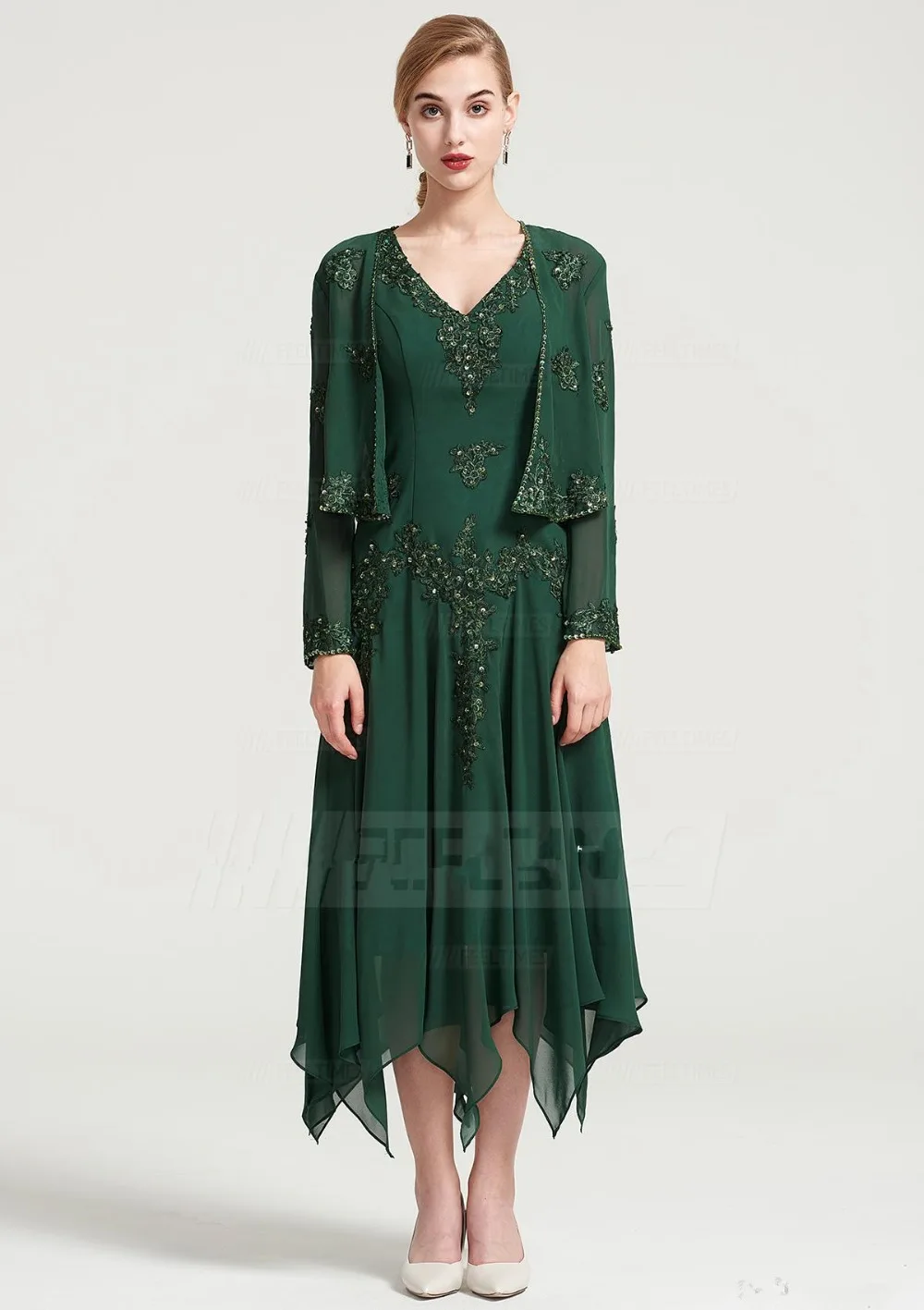 

Green Long Sleeves Appliqued Short 2 Piece Mother Of Bride Dresses 2019 farsali Lace Beaded Evening dress Prom gown Plus Size