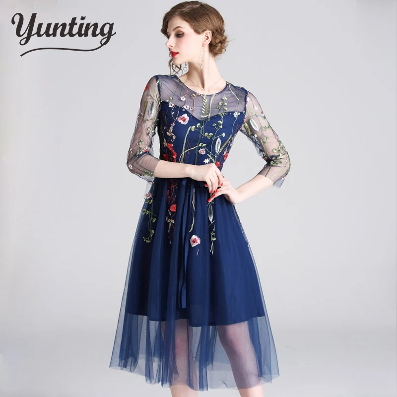 

Women Casual Dress New 2019 Summer Fashion Vintage Floral Embroidery A-line Elegant Female Dresses