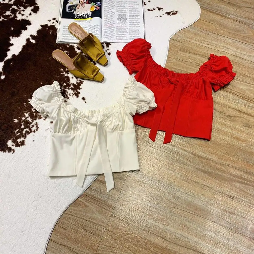 С открытыми плечами Сексуальный Кружевной укороченный топ Женская белая блузка рубашка элегантные расширяющиеся к низу рукава camis Летняя Пляжная майка
