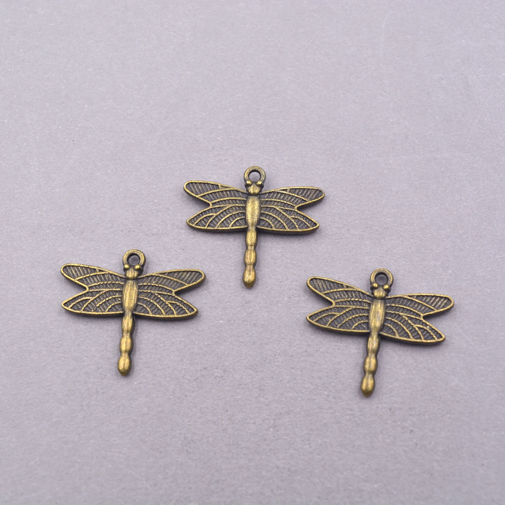 

Hot sell 10pcs Dragonfly Charms Antique bronze Tone 25*22*2mm