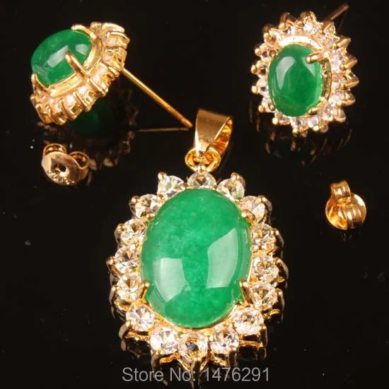 

Oval Imitation Green Jades Gem Inlaid Rhinestone Pendant & Earrings Stud 1 Set