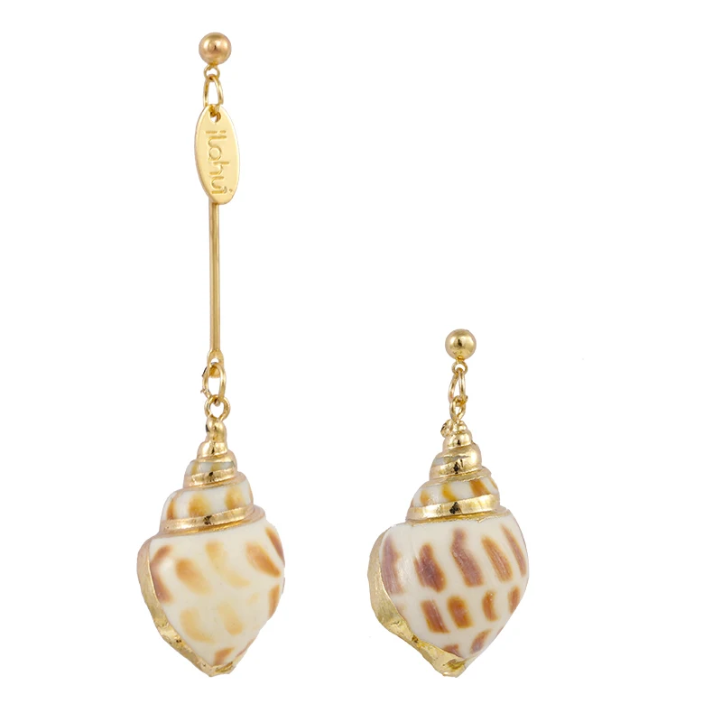 

AENSOA Bohemia Natural Cowrie Shell Long Pendant Drop Earrings Beach Bikini Jewelry Asymmetric Unique Conch Earrings For Women