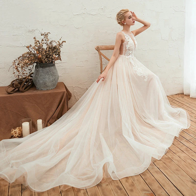 

V-Neck Lace Bohemian Wedding Dress 2019 Sleeveless Open Back Unique Pearls&Beading Romantic Backless Boho Beach Bridal Gowns