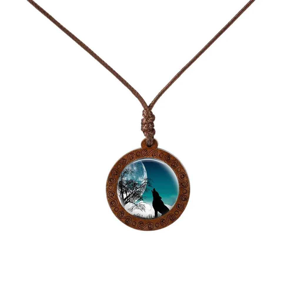 

2019 New Trendy Wooden Glass Cabochon Necklace Wolf and Moon Pendent Fashion Accessories Chain Jewelry for Men Women Gift