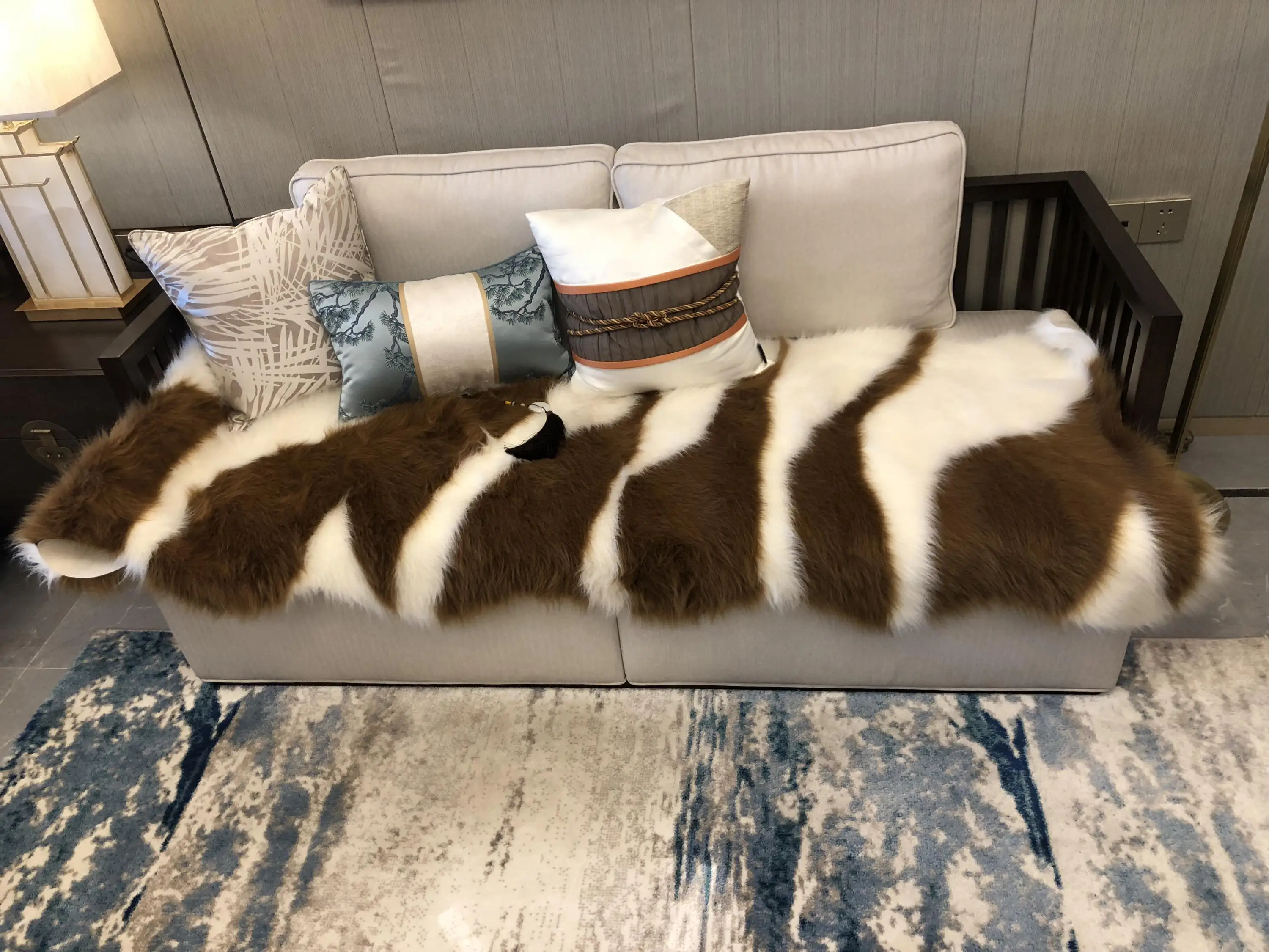 Animal skin cow zebra pattern rug area carpet living room rug bedroom rug white black brown for kids chair cover rug sofa carpet Animal skin cow zebra pattern rug area carpet living room rug bedroom rug white black brown for kids chair cover rug sofa carpet