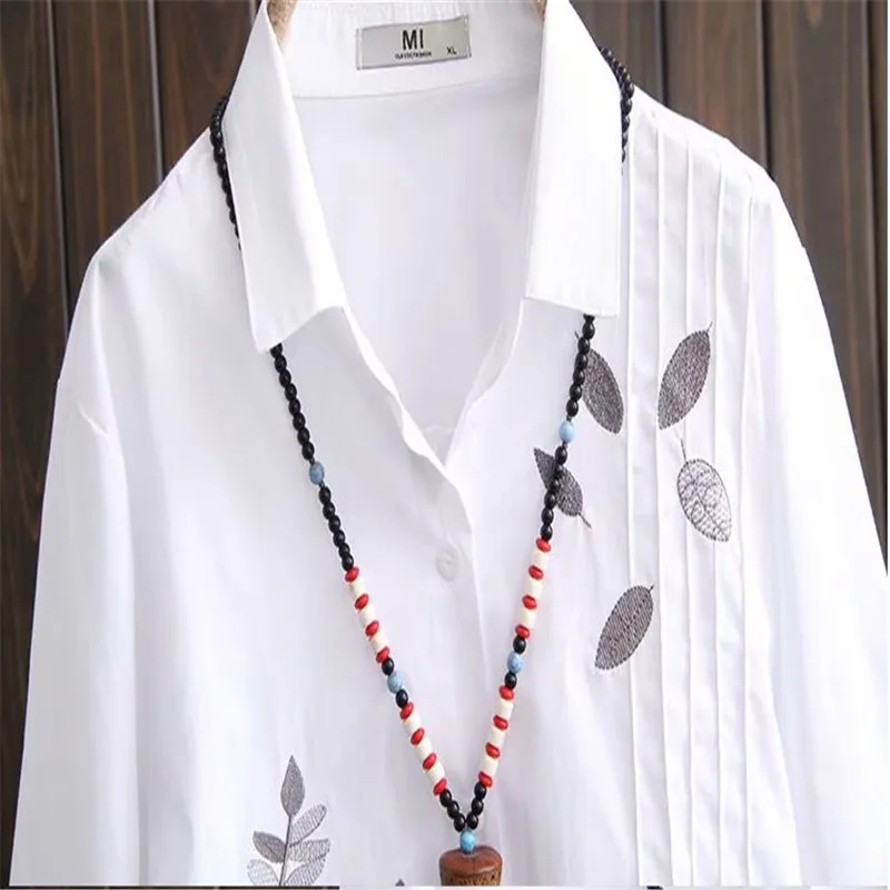 Женские топы, большие размеры, Белые блузы с длинным рукавом, Весенняя Новинка, свободные тонкие корейские стильные хлопковые длинные рубашки с вышивкой, XL 4XL