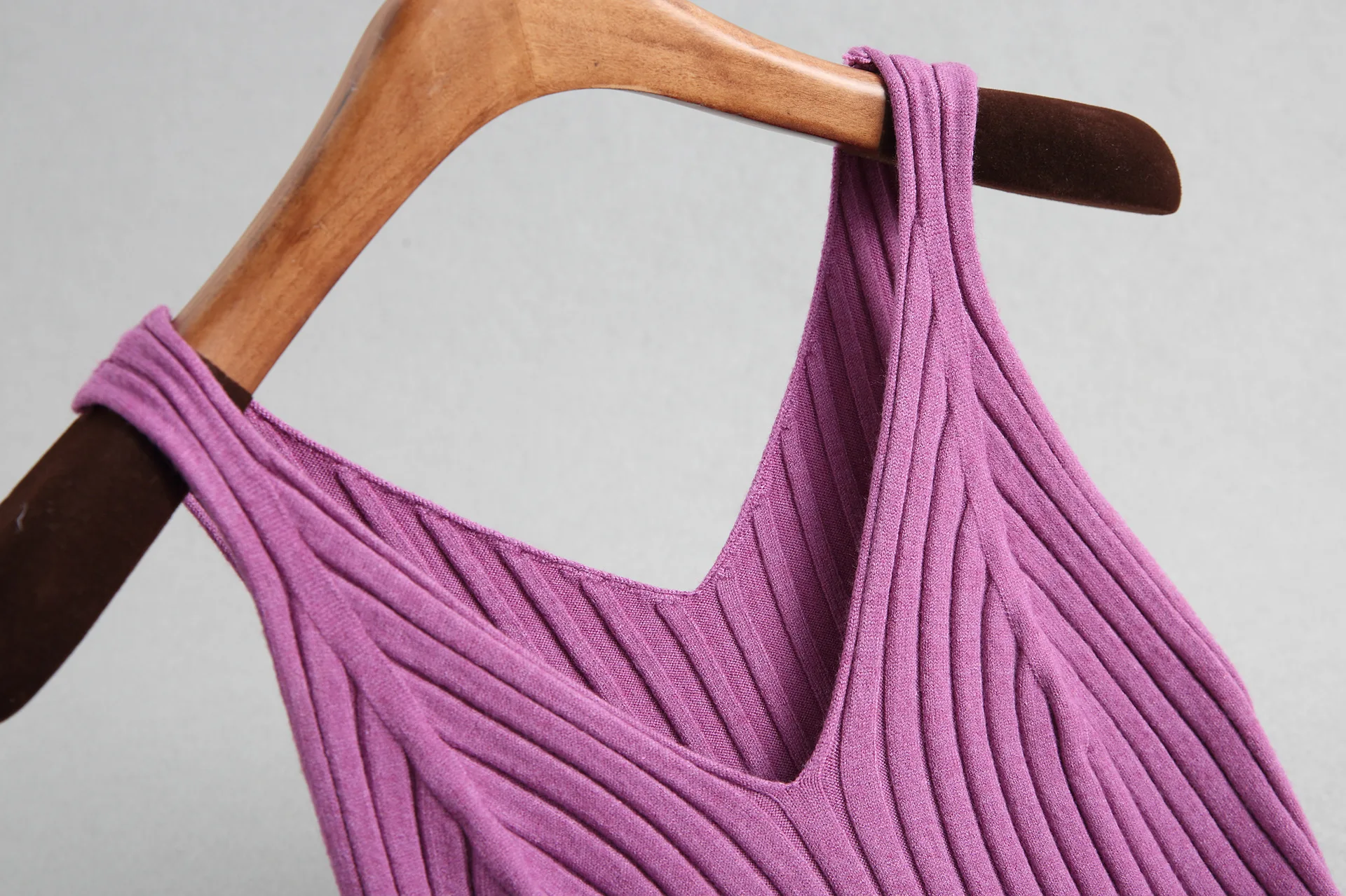 INNASOFAN женский свитер весна-лето вязаный жилет сплошной цвет евро-американская мода элегантный свитер без рукавов с v-образным вырезом