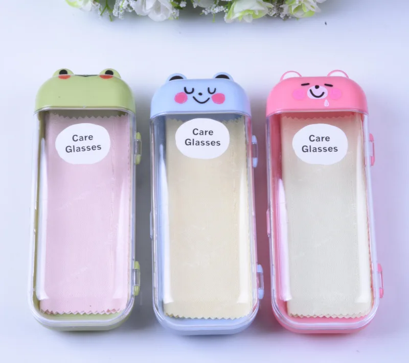 

LIUSVENTINA Summer Hot Cute Bear Sunglasses Box for Women Spectacle Case for Glasses With Glasses Cloth Random Color