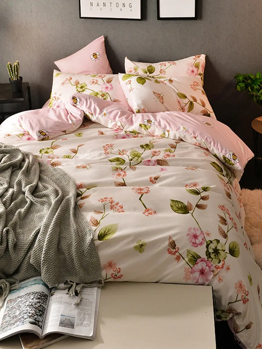 

4 Pcs Bedclothes Set Pastoral Style Fresh Floral Printed Comfy Bedding Set
