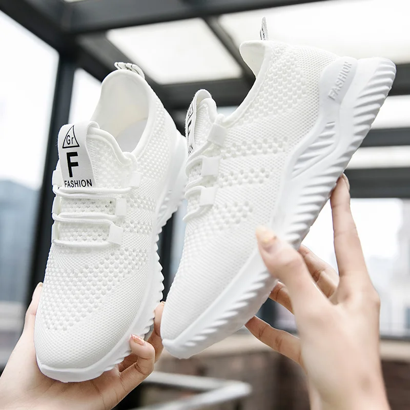 

2019 Lady Summer Leisure Shoes Women breathe freely Sneakers Casual Shoes flats Footwear Flyknit Running Shoes Vulcanized Shoes