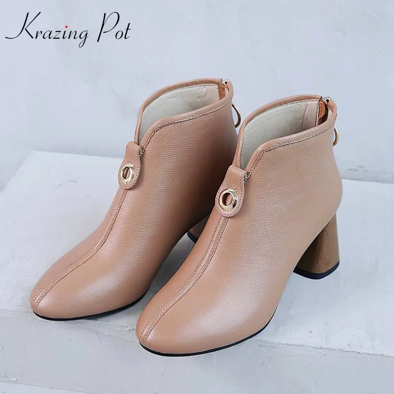 

Krazing Pot hot genuine leather round metal buckle decorations thick high heels round toe handsome solid color ankle boots L01