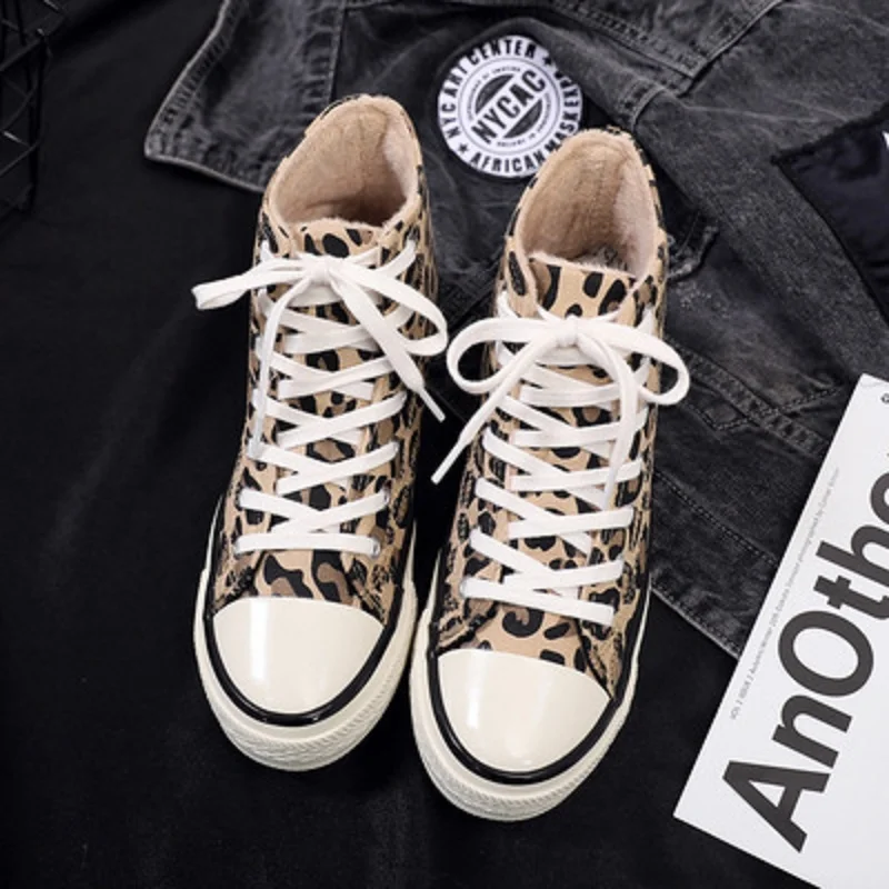 

Leopard high canvas shoes female Korean version of the tide students 2018 new Harajuku port wind super fire shoes