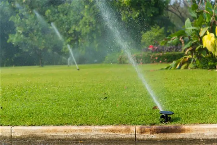 

Subsurface Pop-up Rotating Sprinkler Series for Landscape RB-7330