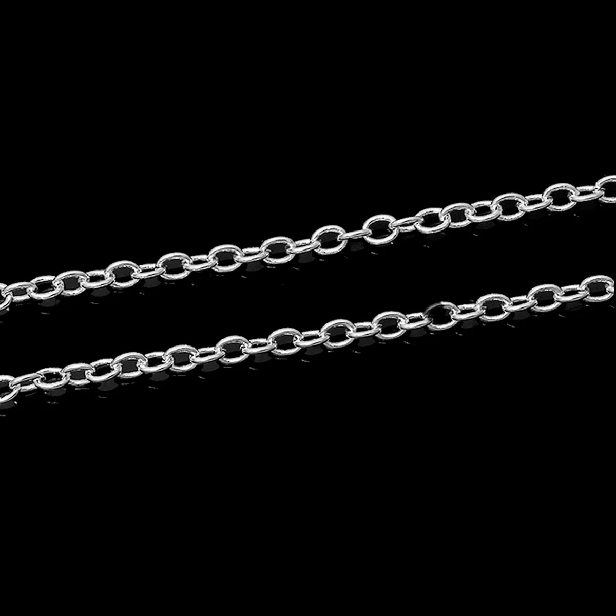 

DoreenBeads Zinc metal alloy Link Cable Chains Silver color 2.1mm x 1.6mm( 1/8" x 1/8"), 1 M 2017 new