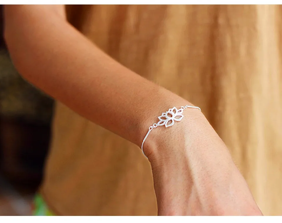 LFJG0009-Hollow-out-Lotus-Flower-Bracelet_14