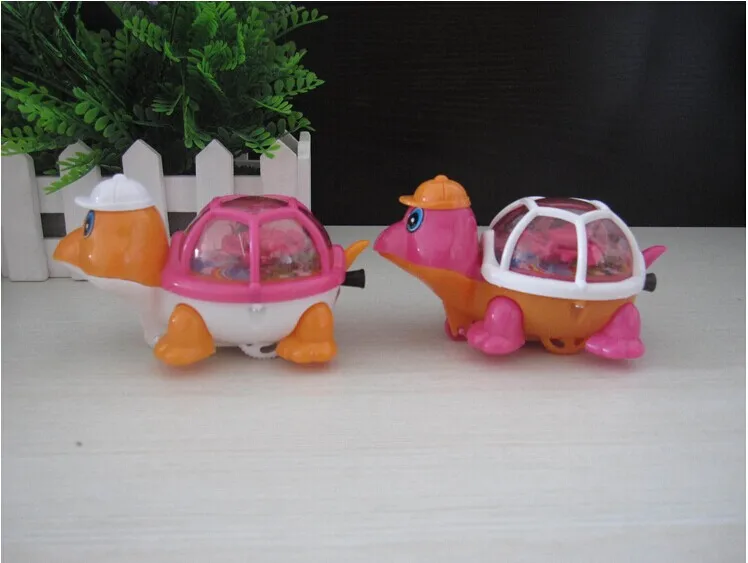 Горячие игрушки Вытяните черепаху флэш черепаха модель животного унисекс назад пластиковая детская игрушка