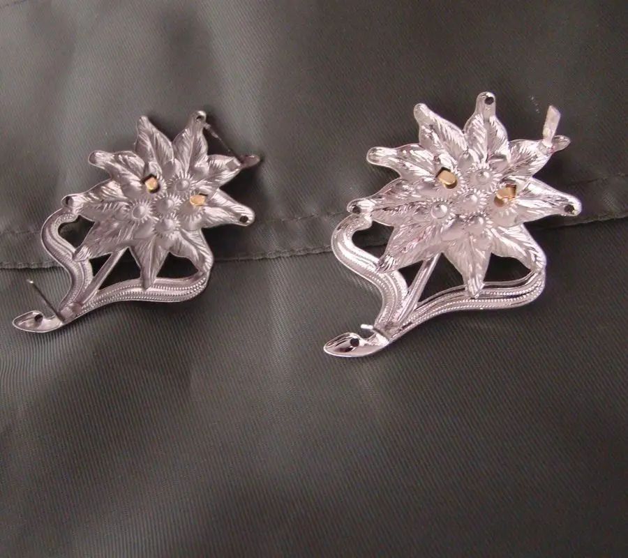 PAIR OF WW2 WWII German Hat Badge Edelweiss Insignia-World military Store