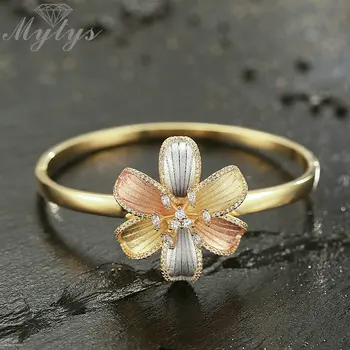 

Mytys Romantic Tricolor Flower Bangle for Lady Gold Silver Rose Three Tone Gold High Level Bangles Israel Fashion Jewelry B1108
