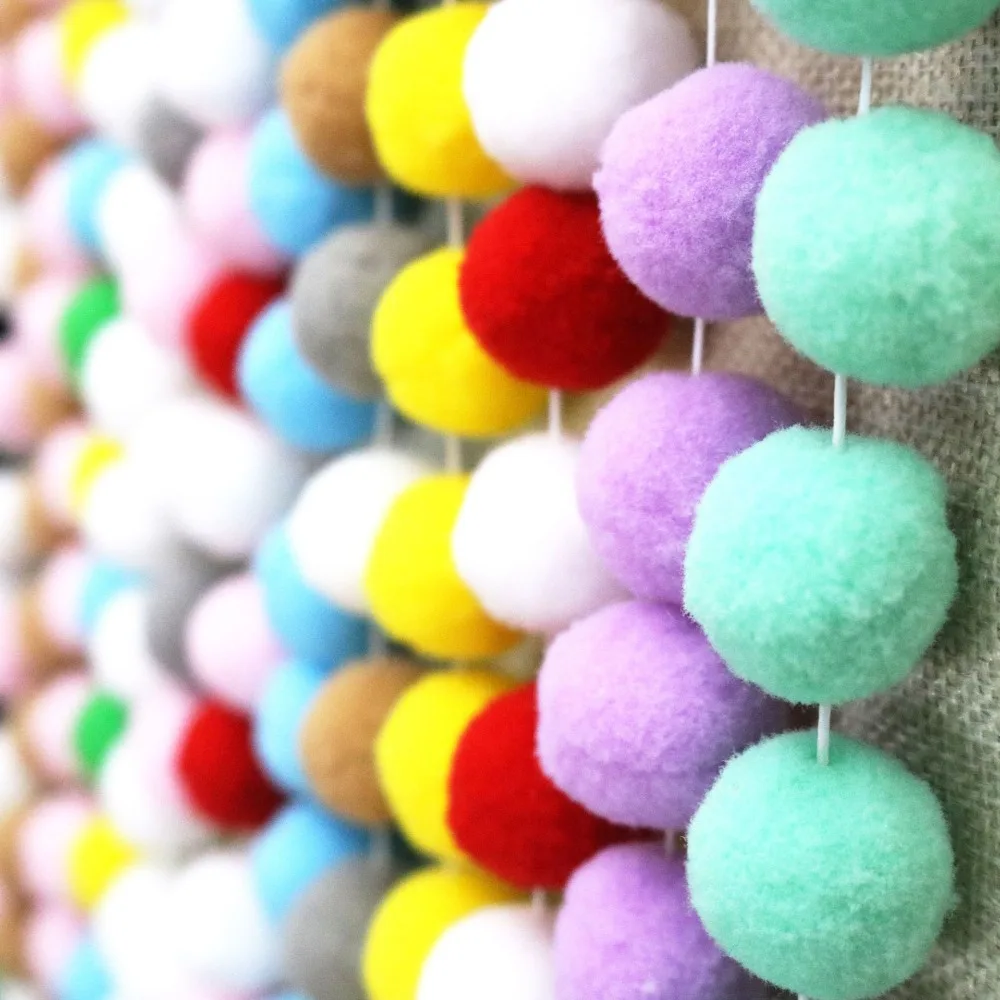 

Wool Felt Balls 2m Nordic Handmade Macaron Wool Balls String Kids Room Crib Netting Decoration Tent Decoration Photography props