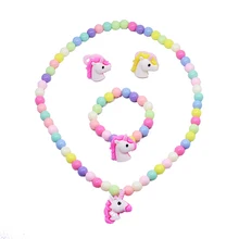 Новое поступление, милый 1 комплект = 4 шт., детский набор украшений, Разноцветные Детские Кольца с единорогом, лошадкой, ожерелье с бусинами для девочек, детский браслет, вечерние подарки
