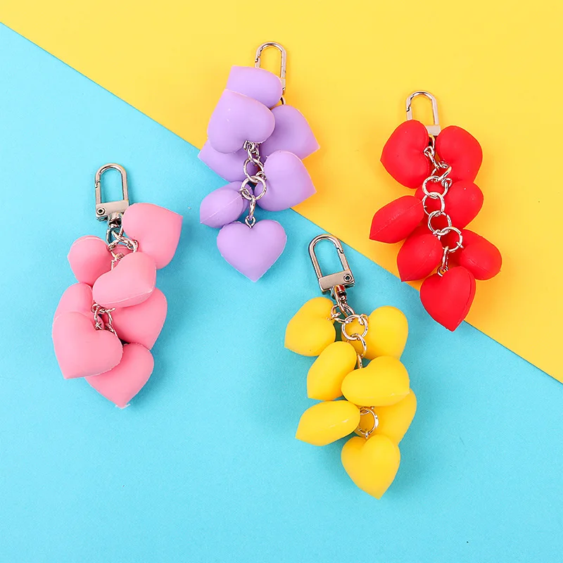 

2019 Hot Fluffy Fur pompom Keychain Soft Lovely Heart Shape Pompon faux Rabbit Fur Pom Poms Ball Car Handbag Key Ring Gift