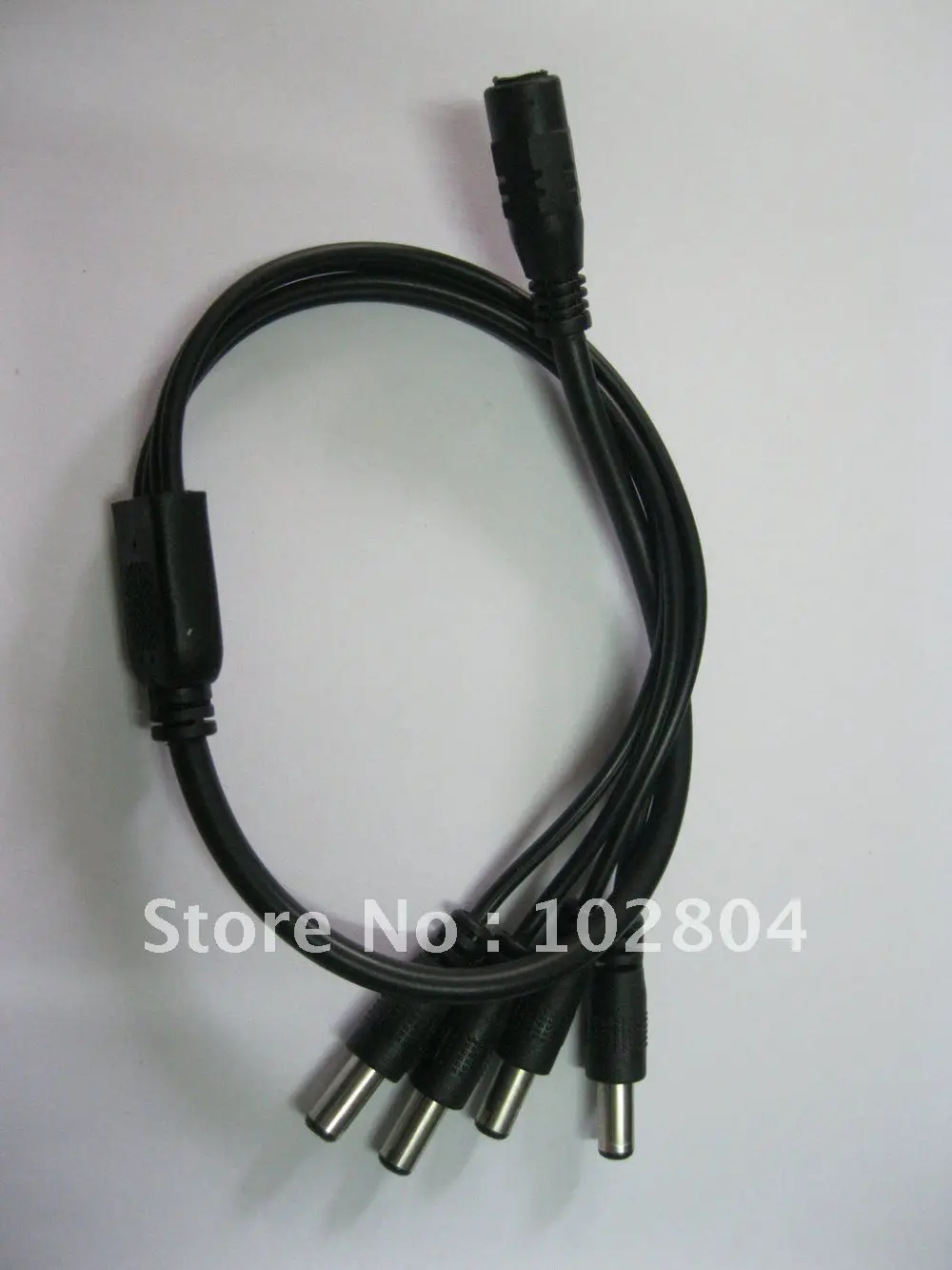 

4 Channel DC Power Spliter 1 Female to 4 Male for CCTV Camera 40cm 17inchBrand New Hot Sale 40 Pcs Per Lot