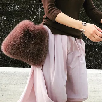 

2019 Fashion New Soft Fur Bag Lady Designer Plush Drawstring Bag Real Fox Fur Bag Go Out Warm Plush Bag.