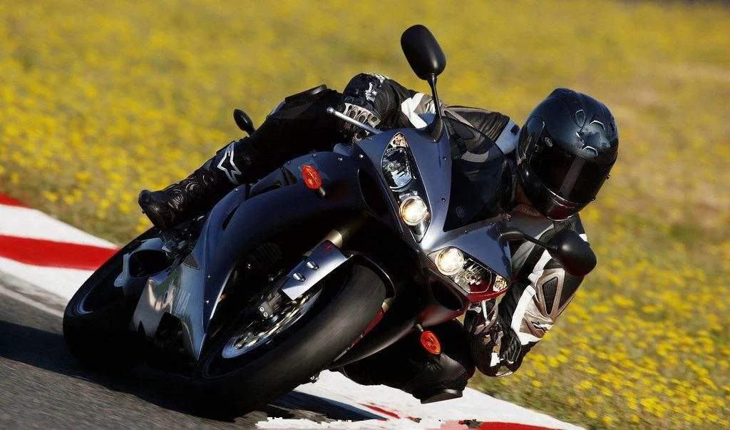 Yamaha Honda Suzuki Kawasaki
