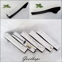 8 1/" деревянная витрина для ювелирных украшений стенд башня браслет Наклонный Держатель кривая счетчик стойки-топ поставки ожерелье часы демонстрационный стенд для браслетов