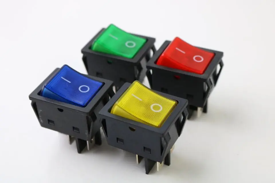 KCD4 20A 250VAC / 25A 125VAC Красный кнопочный выключатель света 4 Контактный Выключатель
