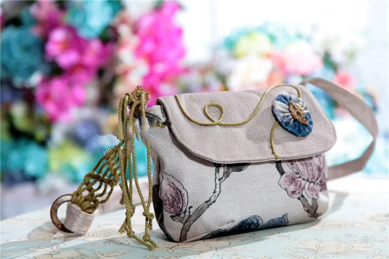 

Hot National Appliques Small Women Cover bags!Nice Floral Embossing Lady Shoulder&Crossbody bags Hot Bohemian Criss-Cross bags