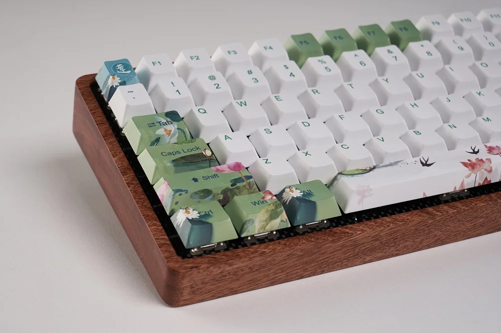 Gk84 механическая клавиатура 75% dye sub keycap Деревянный Пользовательский светильник rgb чернила paintingsakura lotus bluetooth 4,0 USB двойной режим