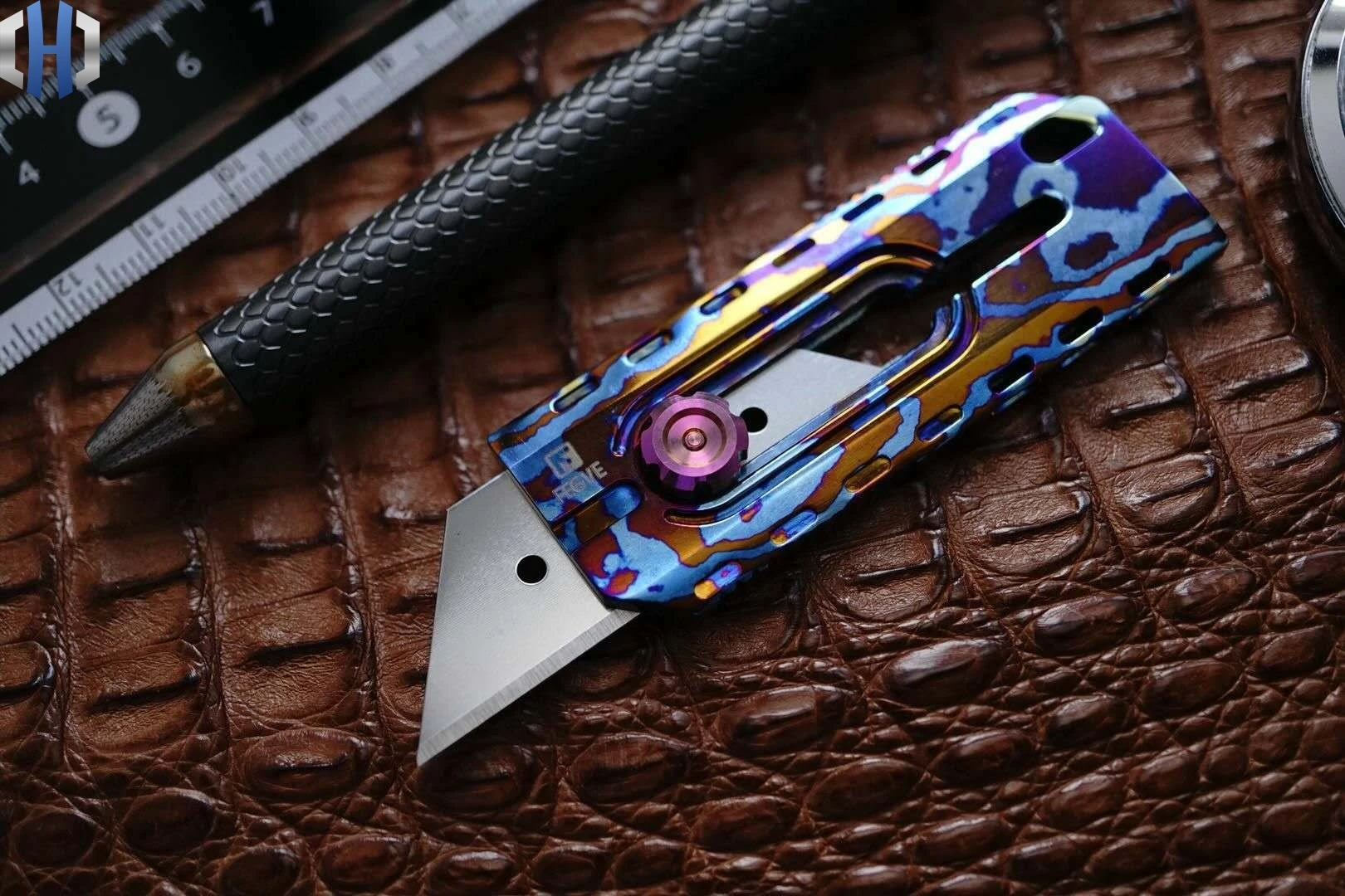 Titanium Alloy Wall Paper Cutter Titanium Material Baked Blue Color EDC Utility Knife Precision CNC Production