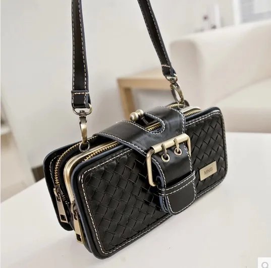 Prix pour 2017 Vente Chaude Réel Mini (<20 cm) Zipper Femmes Doux Mg Femmes de Sac À Main Tricoté Orgnan Jour Embrayage Sac D'épaule de Messager Petits Sacs Prix pour 2017 Vente Chaude Réel Mini (<20 cm) Zipper Femmes Doux Mg Femmes de Sac À Main Tricoté Orgnan Jour Embrayage Sac D'épaule de Messager Petits Sacs