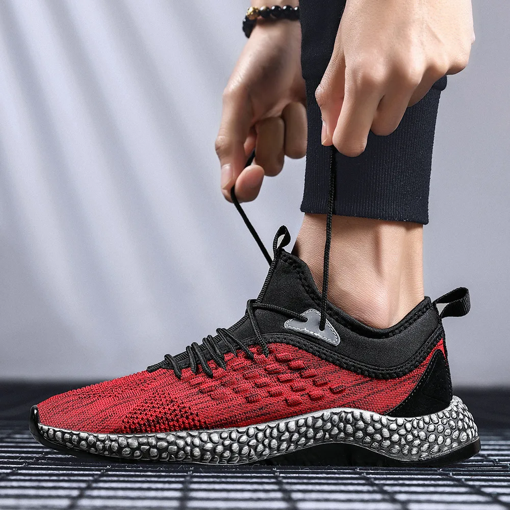 

2019 spring and summer new large size men's fashion sports shoes men's breathable flying woven running shoes men's shoes