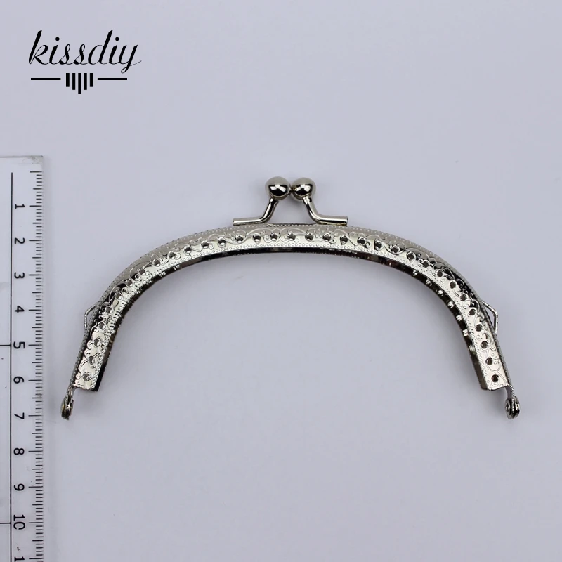 

10pcs 12.5*7cm Silver Tone purse metal Frame Ball Carved Arch Kiss Clasp Lock With Handle For Bag Handbag Handle
