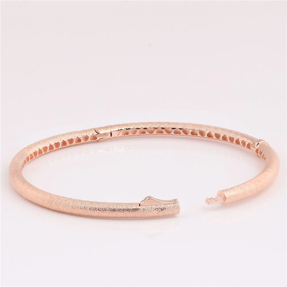 pandora matte brilliance bangle
