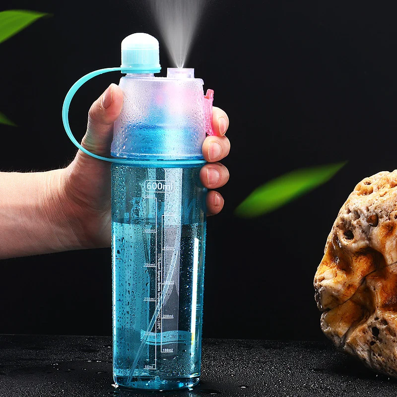 400/600 мл Горячая Холодная спрей Спортивная бутылка для питьевой воды для лета пластик с насадкой для тура открытый бутылка для велосипеда BPA бесплатно