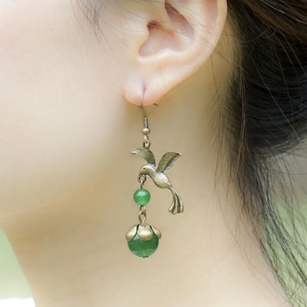 

New Mode Style vintage ethnic jewelry fly birds dangle earrings fashion chalcedony beads vintage earrings green red stones Gift