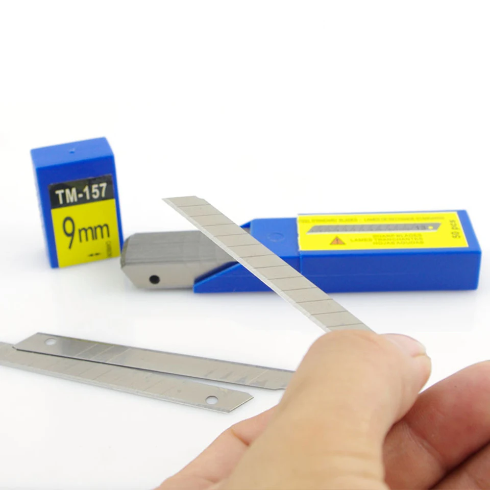 

Free shipping 9mm Carbon Steel Snap-off Utility Sharp Knife Replacement Blade FOR GRAPHIC SIGNMAKING/ 50-Blades/Pack MX-157