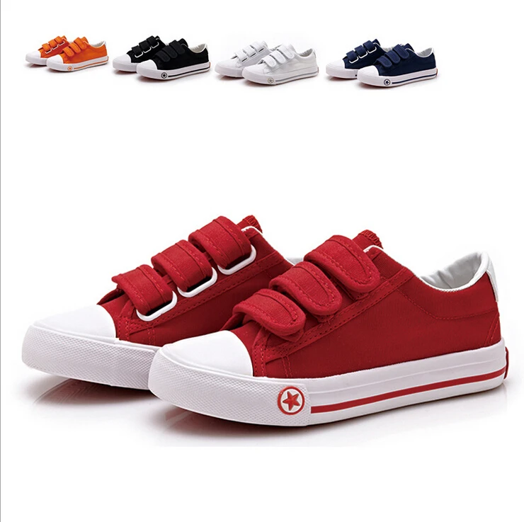 discount kids sneakers