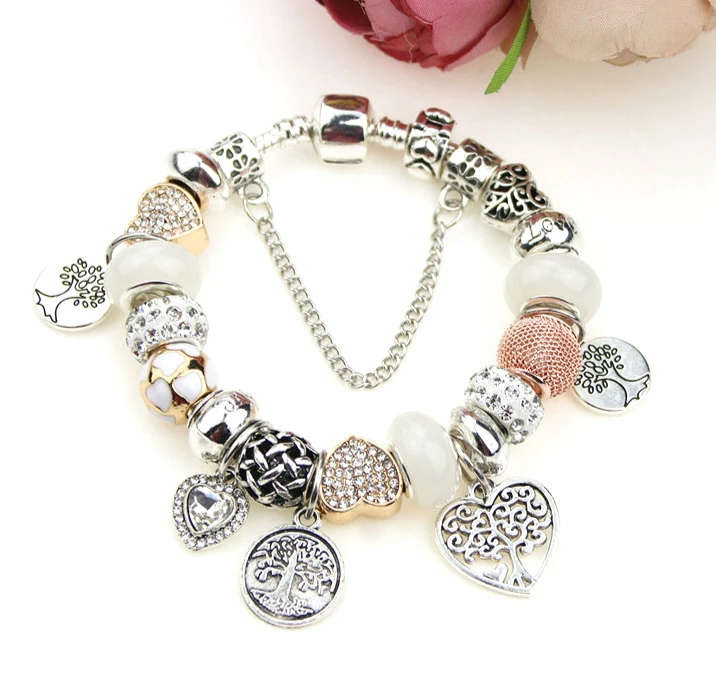 

2019 New Retro Tree Of Life Pendant Love White Crystal / Glass Beads Charm Silver Plated Pan Bracelet And Ladies Bracelet