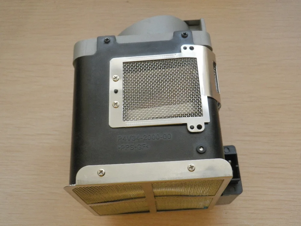 

Free Shipping projector lamp with housing VLT-XD600LP/P-VIP280/0.9 E20.8 for FD630U/WD620U/XD600U