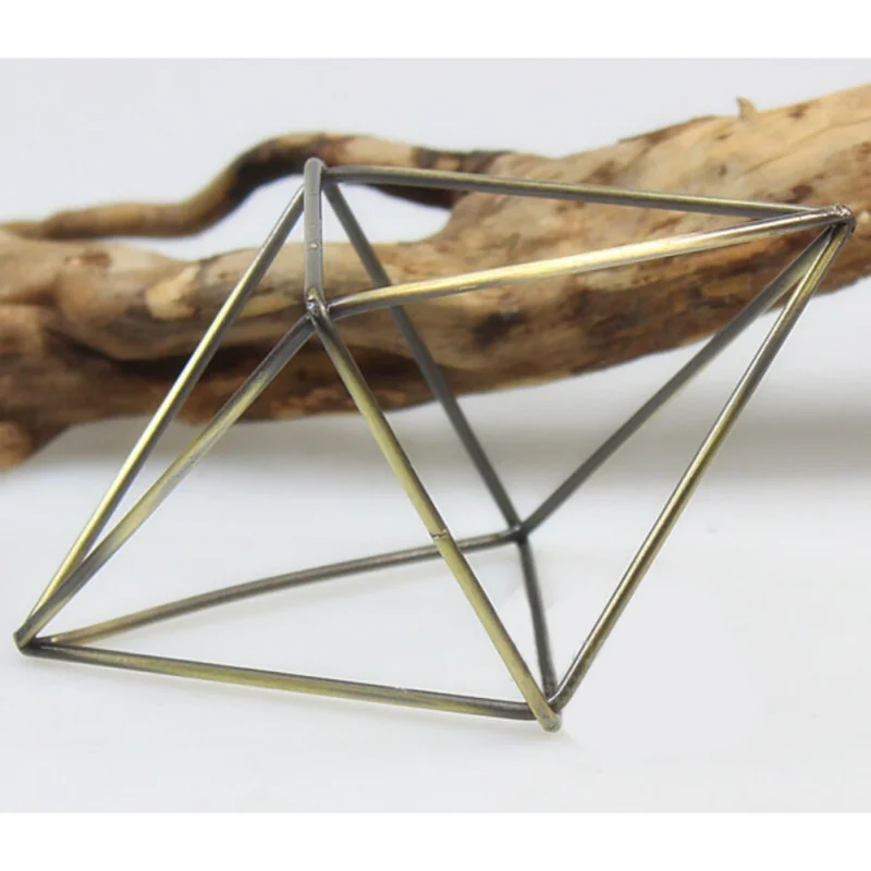 Отдельно стоящие подвесные плантаторы геометрические качели из кованого железа тилландсия воздушные растения держатель треугольной формы металлический стеллаж - Цвет: T2
