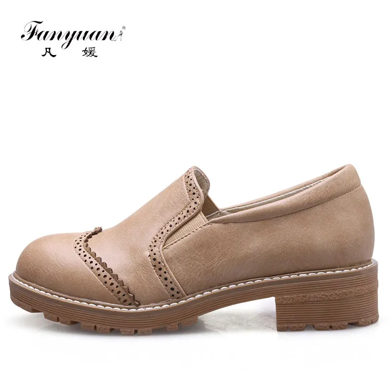 

Fanyuan British Retro Fretwork Brogue Shoes Women Flat Shoes Round Toe Slip-on Oxford Shoes soft leather Flat Ladies Office Shoe