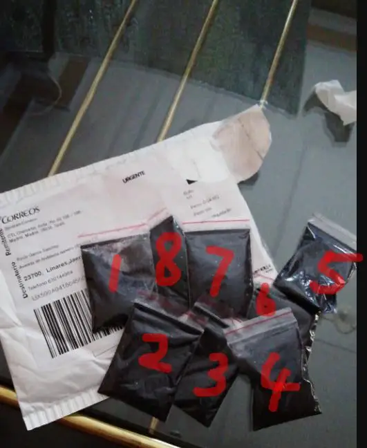 

1pcs Popular London Telephone Box Key Holder Keychain British Red Telephone Booth Key Wallet Tool